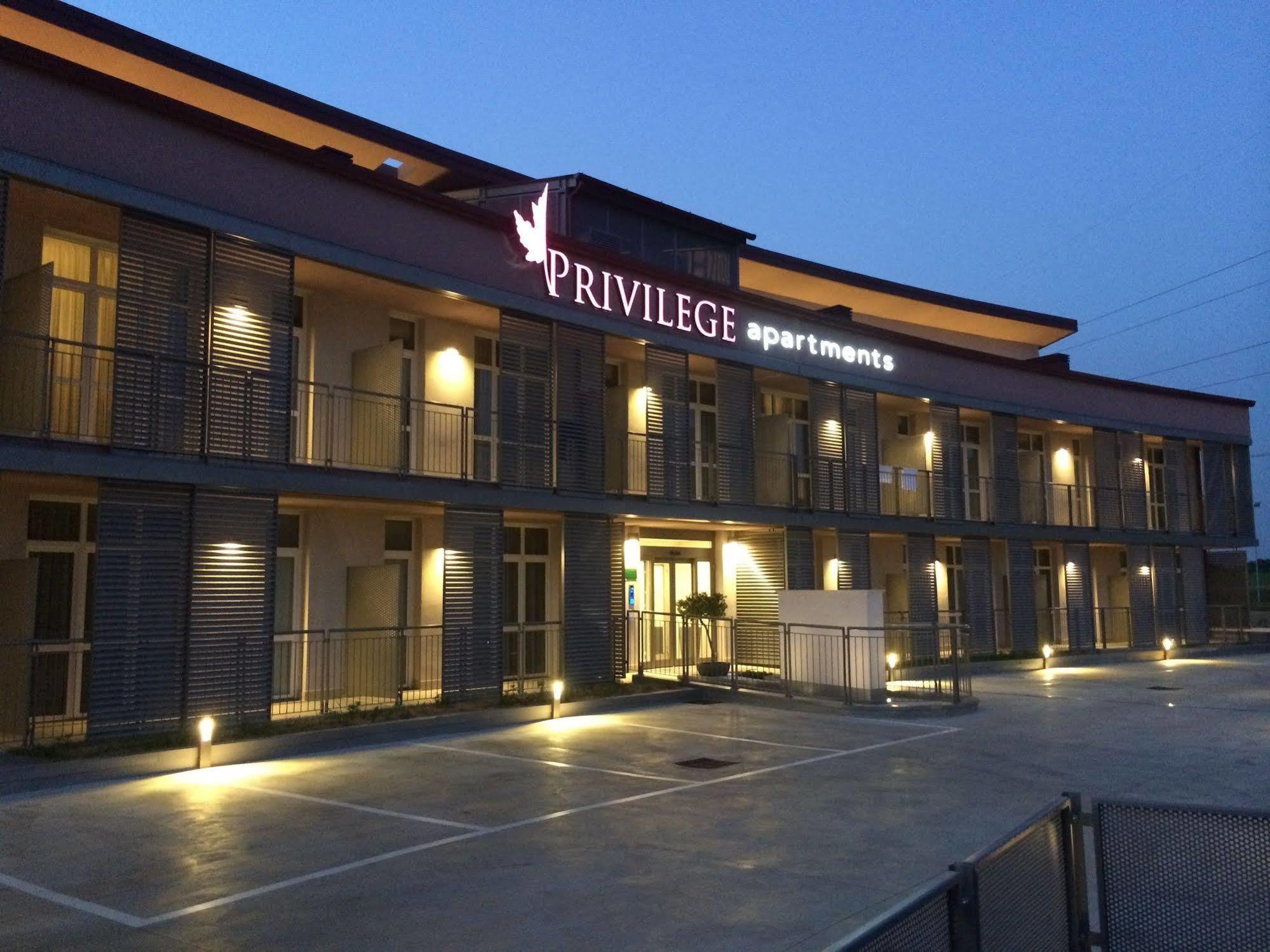 Privilege Apartments Vimercate Ngoại thất bức ảnh